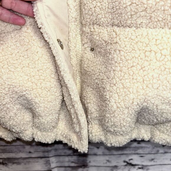 Good American Faux Shearling Cocoon Hooded Puffer Coat - Picture 6 of 12